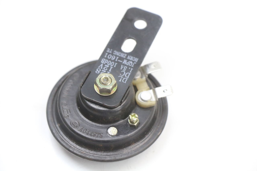 photo de CLAXON PEUGEOT STREETZONE 2T 50 (2014 - 2019) - Detalle de la pieza