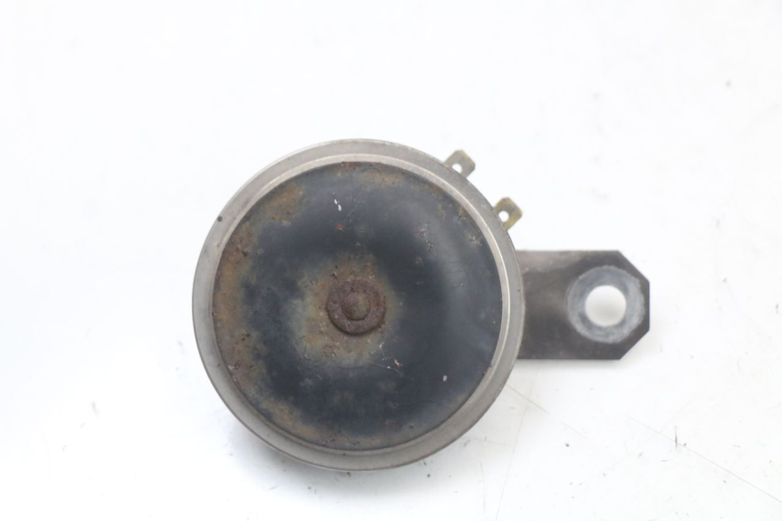 photo de CLAXON SUZUKI GSR 750 (2011 - 2017) - Vista principal