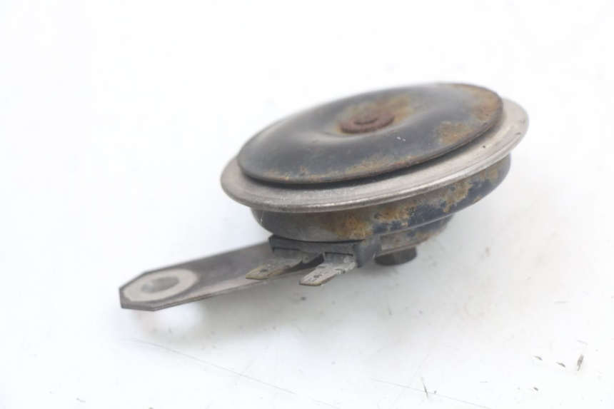 photo de CLAXON SUZUKI GSR 750 (2011 - 2017) - Detalle de la pieza