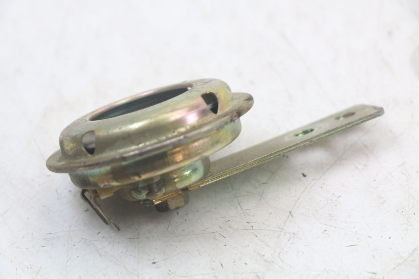 photo de CLAXON PEUGEOT TKR TREKKER FURIOUS 50 (2005 - 2014) - Detalle de la pieza