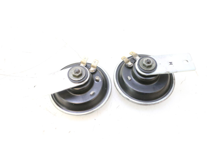 photo de CLAXON YAMAHA XP T-MAX ABS 500 (2005 - 2005) - Zoom estado de uso