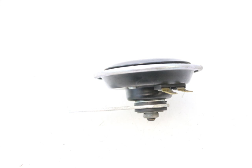 photo de CLAXON YAMAHA XP T-MAX ABS 500 (2005 - 2005) - Primer plano técnico