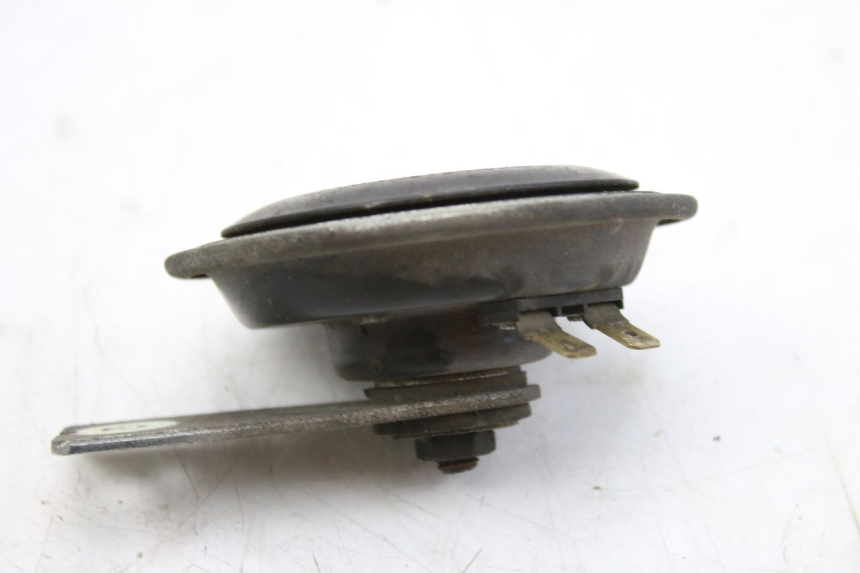 photo de CLAXON YAMAHA XP T-MAX TMAX ABS 500 (2004 - 2007) - Primer plano técnico