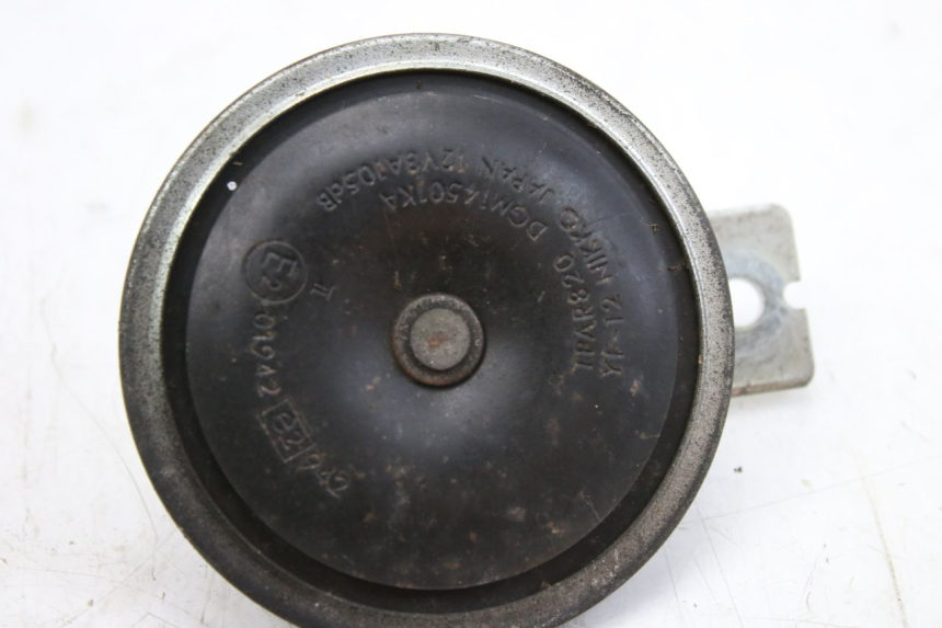 photo de CLAXON YAMAHA XP T-MAX TMAX ABS 500 (2004 - 2007) - Detalles de los puntos de fijación