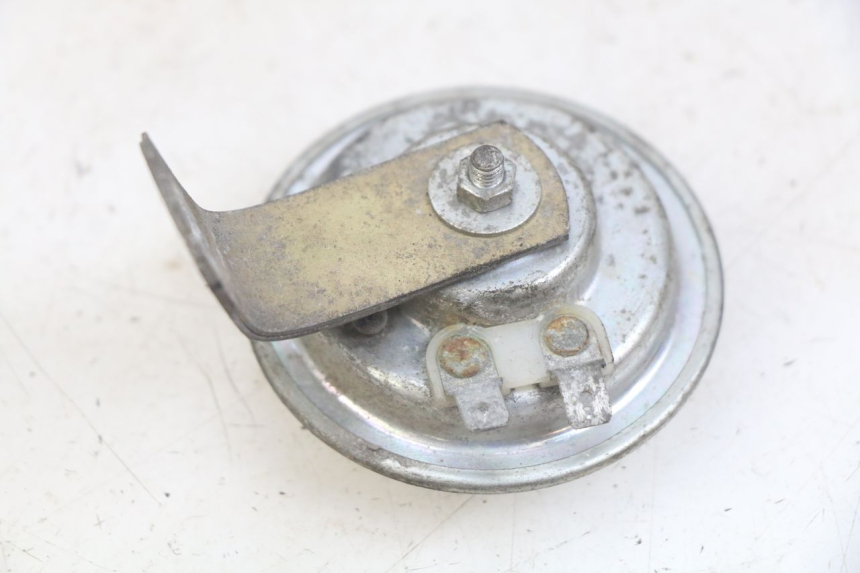 photo de CLAXON PEUGEOT XP6 50 (2006 - 2011) - Detalle de la pieza