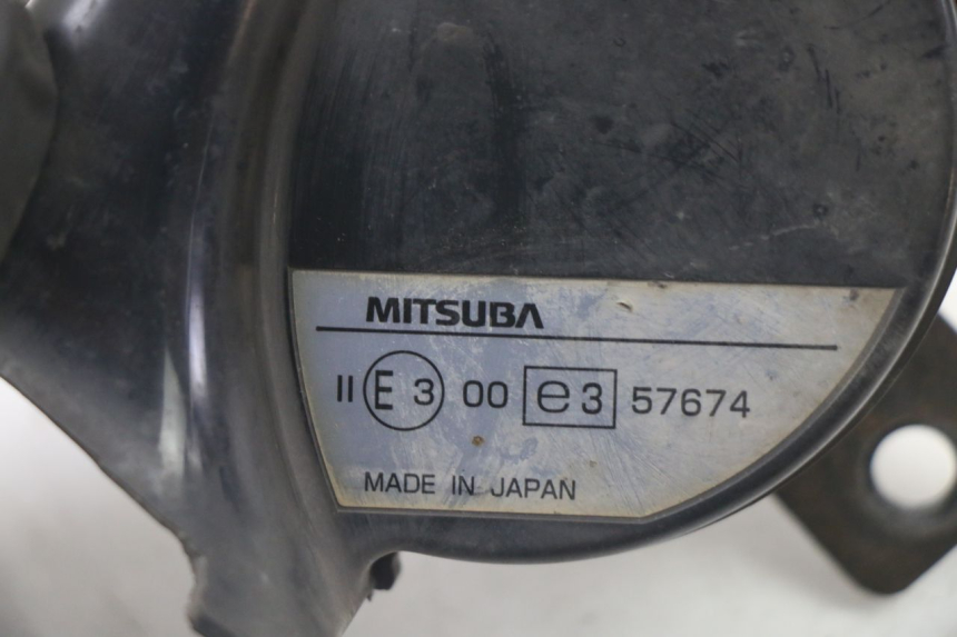 photo de CLAXON YAMAHA X-MAX XMAX ABS 250 (2010 - 2014) - Detalle de la pieza