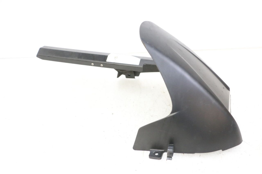 photo de GUARDABARROS SUZUKI GSR 750 (2011 - 2017) - Primer plano técnico