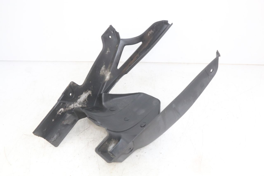 photo de GUARDABARROS YAMASAKI ROADSTER 50 (2013 - 2018) - Detalle de la pieza