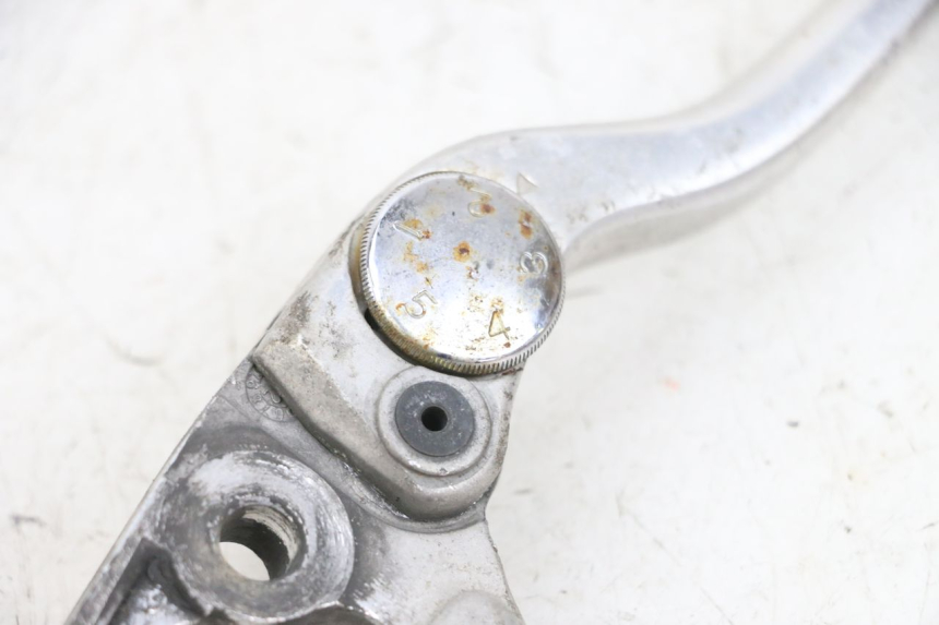 photo de MANETA FRENO DERECHA YAMAHA TDM ABS 900 (2002 - 2014) - Primer plano técnico