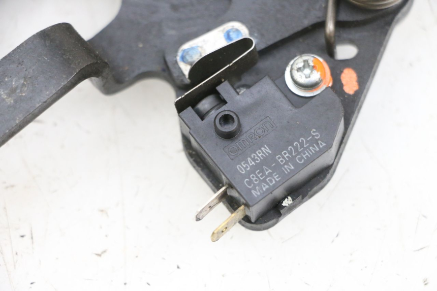 photo de MANETA FRENO PARKING SUZUKI BURGMAN 650 (2013 - 2020) - Primer plano técnico