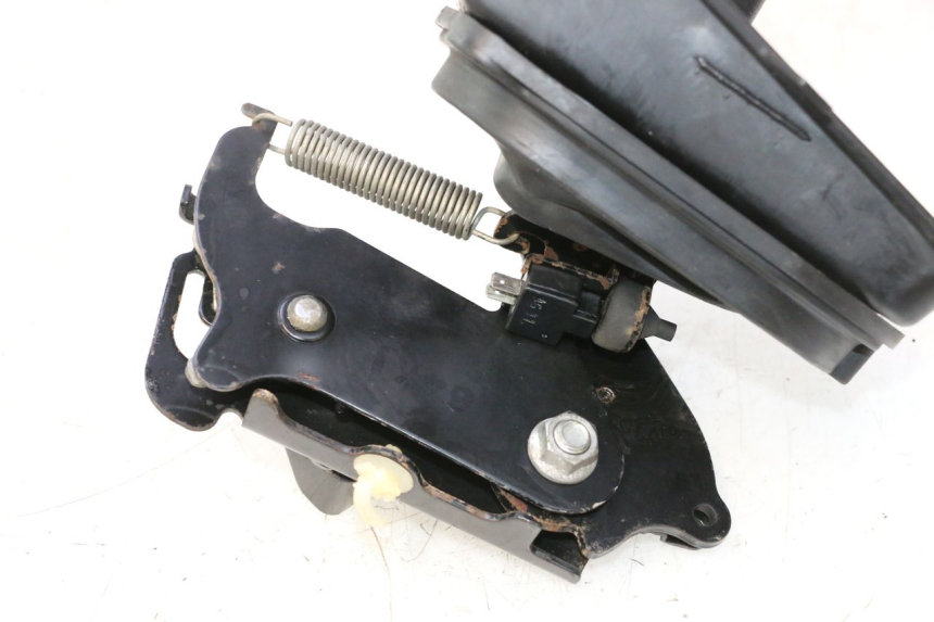 photo de MANETA FRENO PARKING HONDA FJS SILVER WING SILVERWING 400 (2005 - 2008) - Primer plano técnico