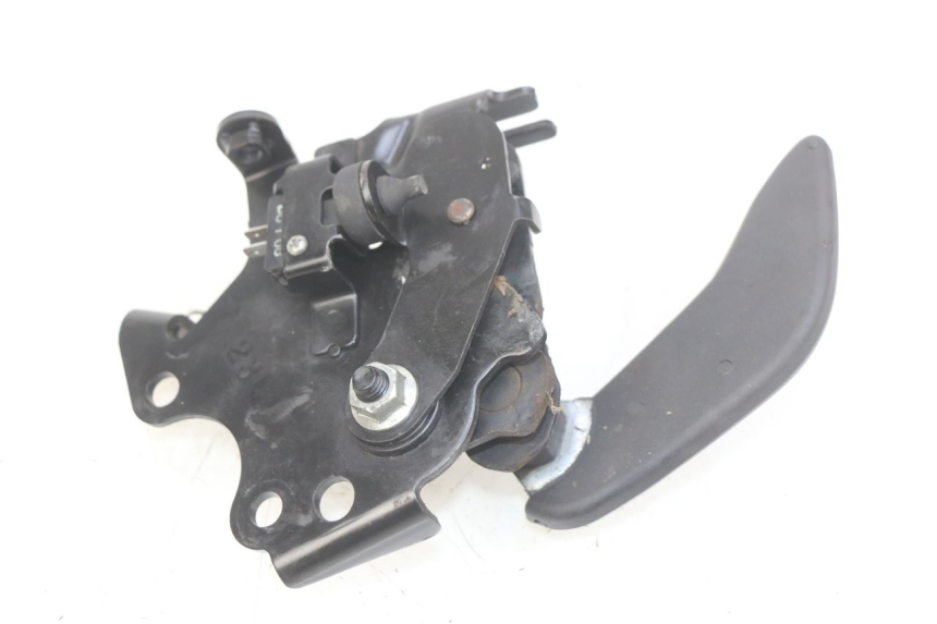 photo de PALANCA DE FRENO DE ESTACIONAMIENTO HONDA FJS SILVERWING SILVER WING 400 (2009 - 2016) - Otra perspectiva