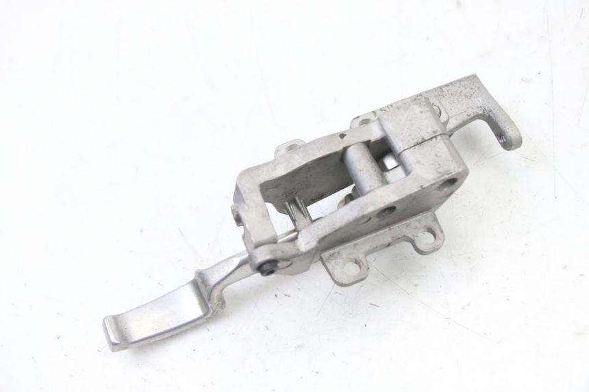 photo de MANETA FRENO PARKING PIAGGIO MP3 500 (2011 - 2015) - Detalles de los puntos de fijación