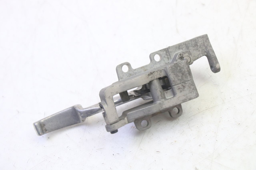 photo de PALANCA DE FRENO DE ESTACIONAMIENTO PIAGGIO MP3 RL 250 (2006 - 2010) - Primer plano técnico