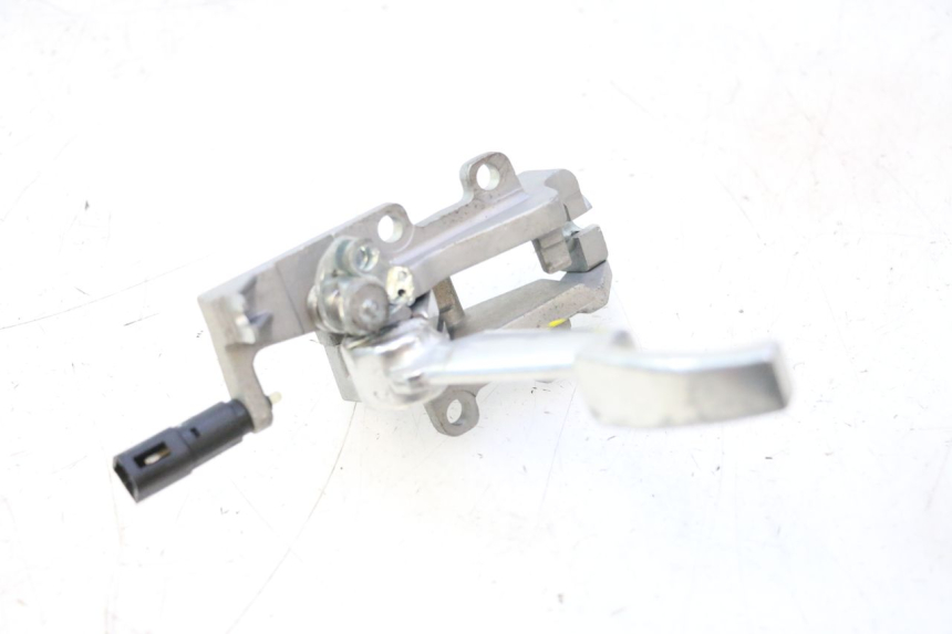 photo de MANETA FRENO PARKING PIAGGIO MP3 500 (2011 - 2015) - Zoom estado de uso