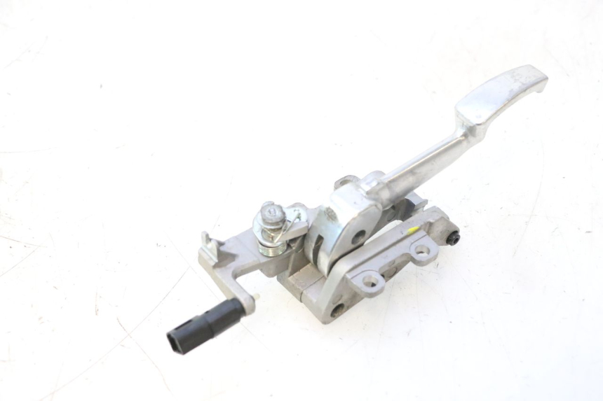 photo de MANETA FRENO PARKING PIAGGIO MP3 500 (2011 - 2015) - Detalles de los puntos de fijación