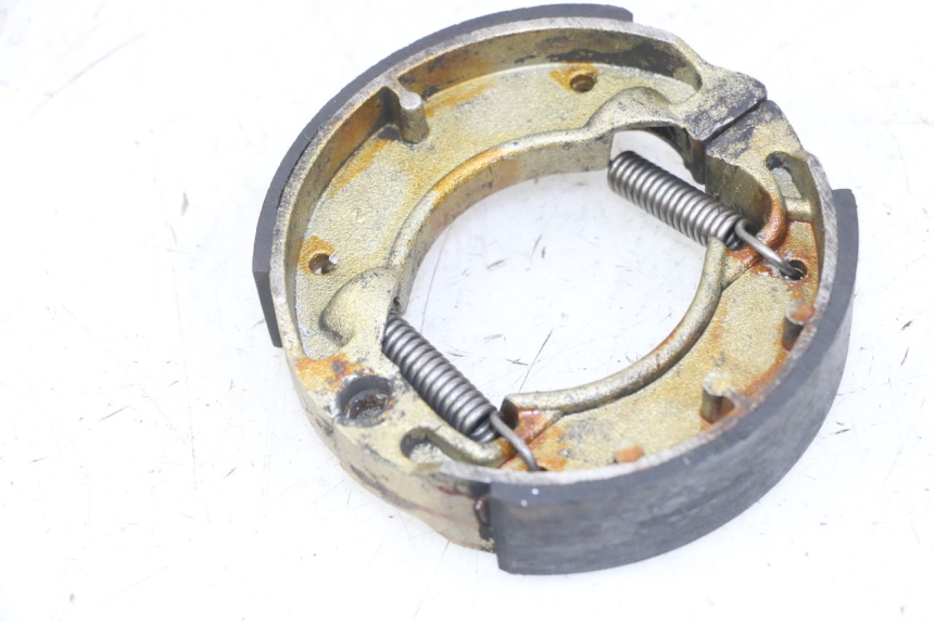 photo de ZAPATA DE FRENO MBK BOOSTER SPIRIT NAKED 50 (2004 - 2017) - Primer plano técnico