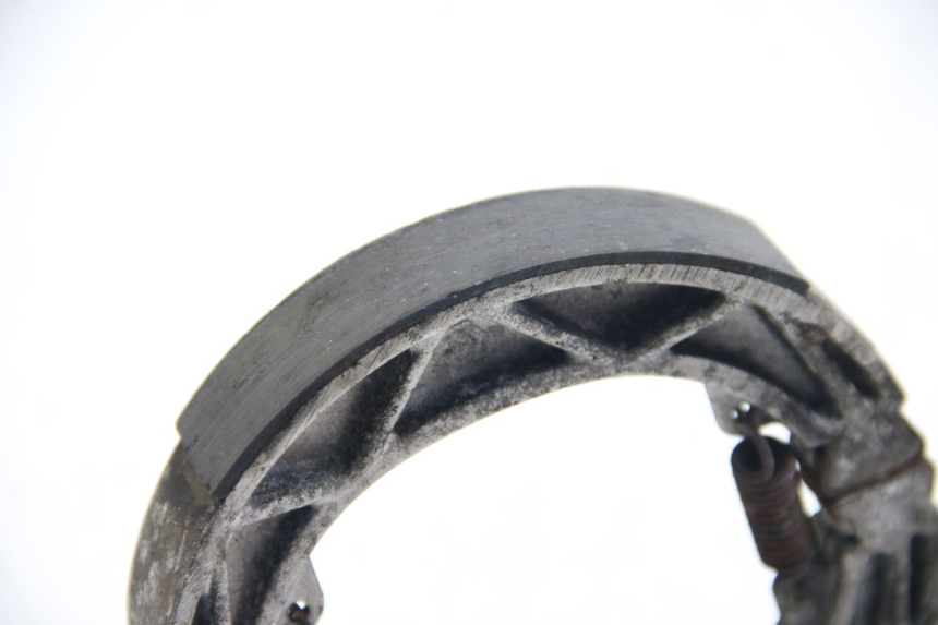 photo de ZAPATA DE FRENO PIAGGIO FLY 2T 50 (2004 - 2017) - Otra perspectiva