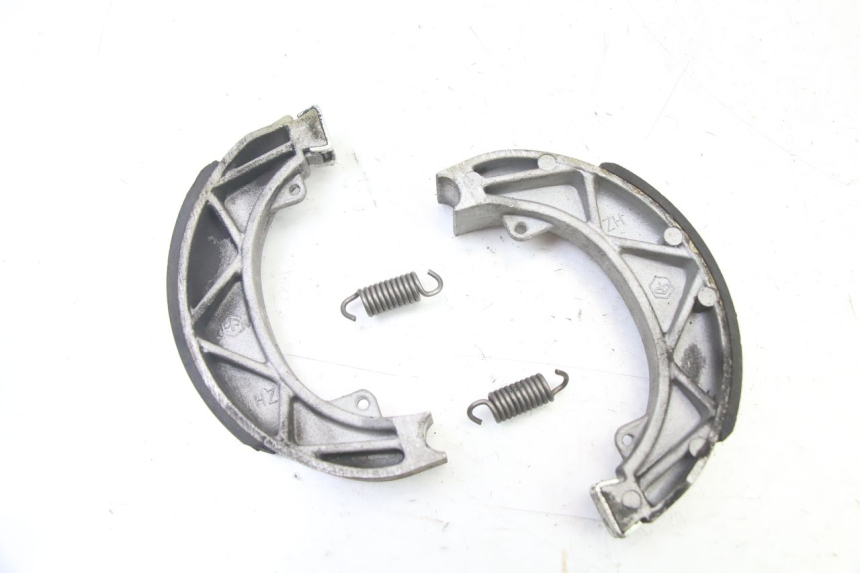 photo de ZAPATA DE FRENO PIAGGIO NEW TYPHOON 50 (2018 - 2021) - Zoom estado de uso