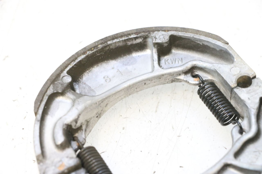 photo de ZAPATAS FRENO HONDA PCX (JF57/JF64) 125 (2014 - 2018) - Primer plano técnico
