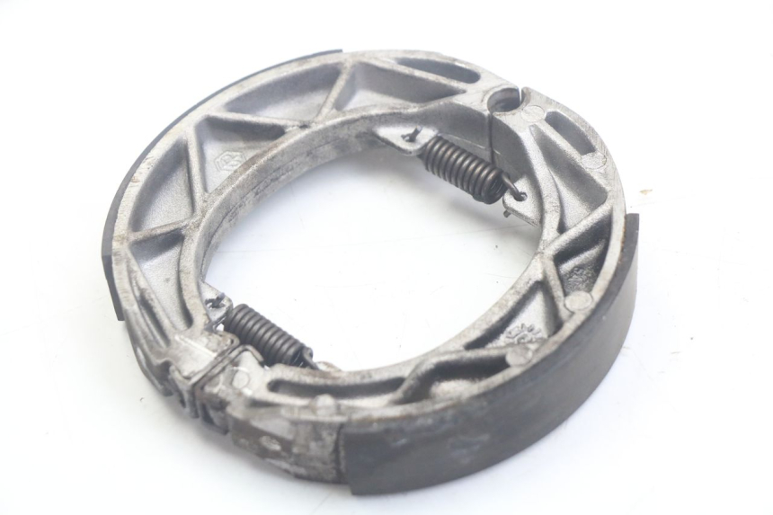 photo de ZAPATA DE FRENO APRILIA SCARABEO 100 (2003 - 2012) - Detalle de la pieza