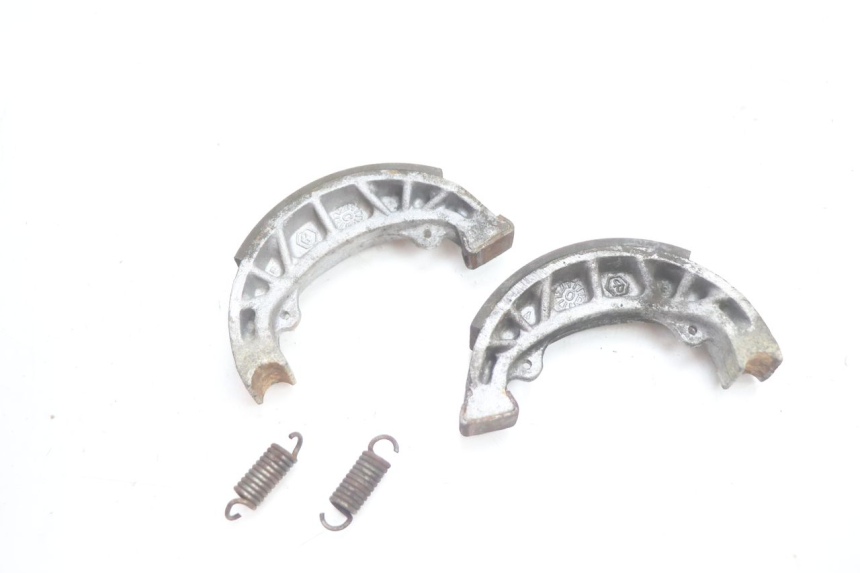 photo de ZAPATAS FRENO PIAGGIO TYPHOON 50 (2000 - 2009) - Primer plano técnico