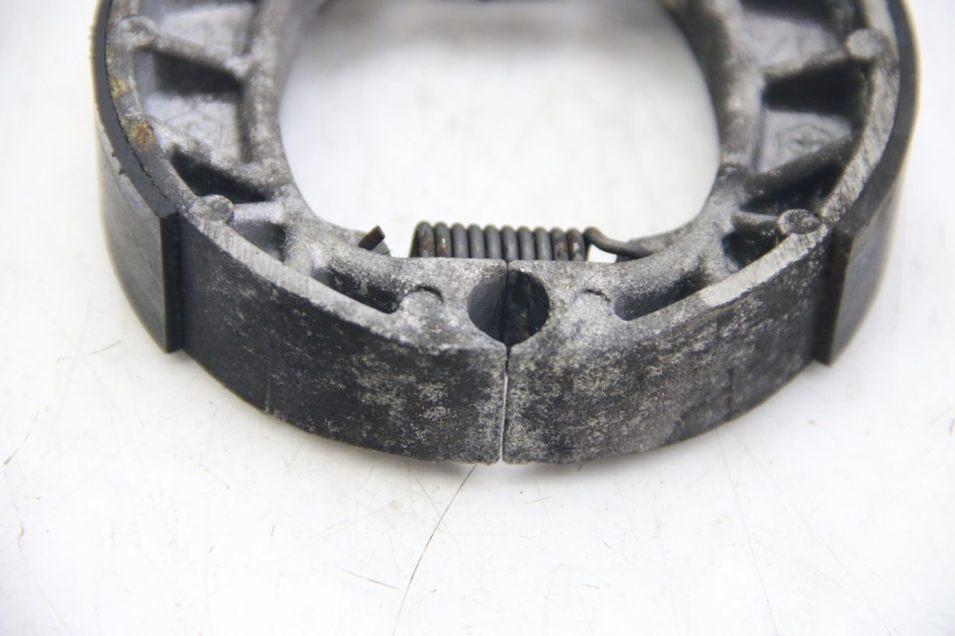 photo de ZAPATA DE FRENO PIAGGIO ZIP 4T 50 (2018 - 2020) - Detalle de la pieza