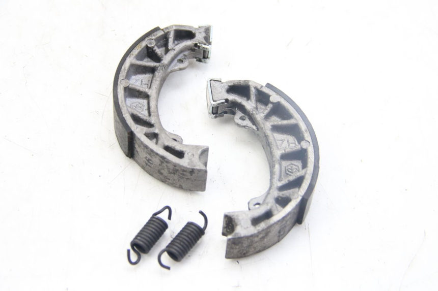 photo de ZAPATA DE FRENO PIAGGIO ZIP 4T 50 (2018 - 2020) - Vista principal