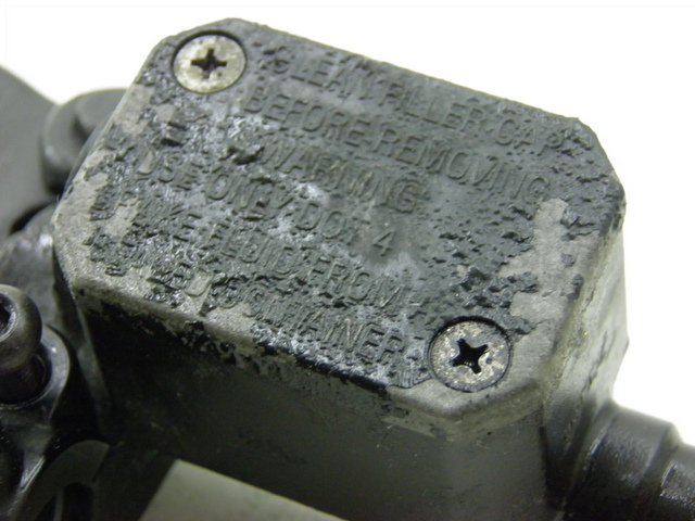 photo de BOMBA FRENO TRASERO PIAGGIO XEVO - X EVO 125 (2007 - 2017) - Estado de la superficie y material