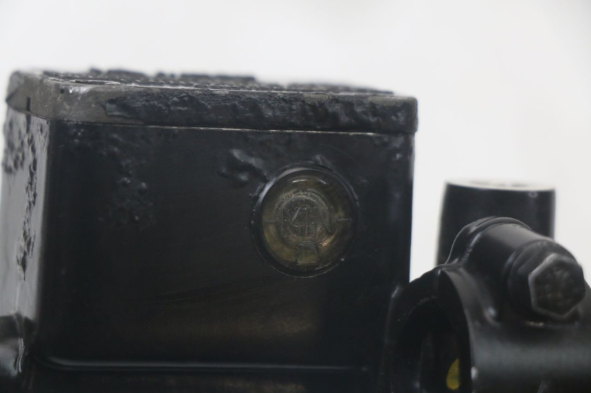 photo de CILINDRO MAESTRO DELANTERO QUADRO 3D S 350 (2013 - 2018) - Detalles de los puntos de fijación