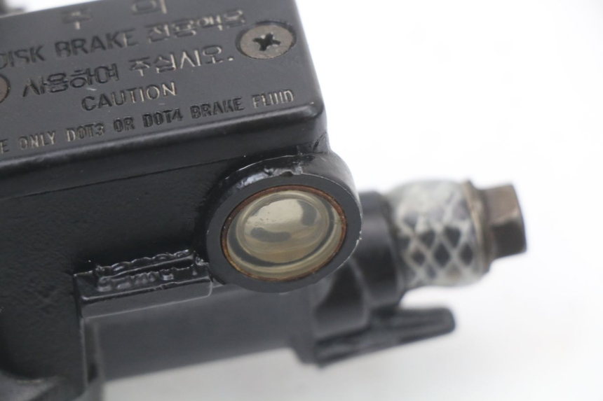 photo de BOMBA FRENO DELANTERO DAELIM A-FOUR 2T 50 (2005 - 2012) - Vista general del producto