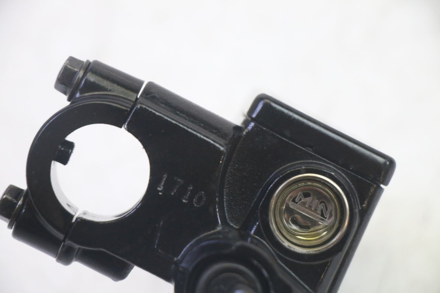 photo de CILINDRO MAESTRO DELANTERO KYMCO AGILITY 4T 50 (2018 - 2022) - Detalles de los puntos de fijación