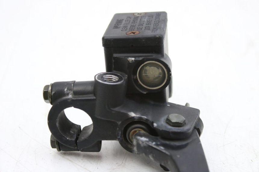 photo de CILINDRO MAESTRO DELANTERO PEUGEOT CITYSTAR 50 (2013 - 2017) - Detalles de los puntos de fijación