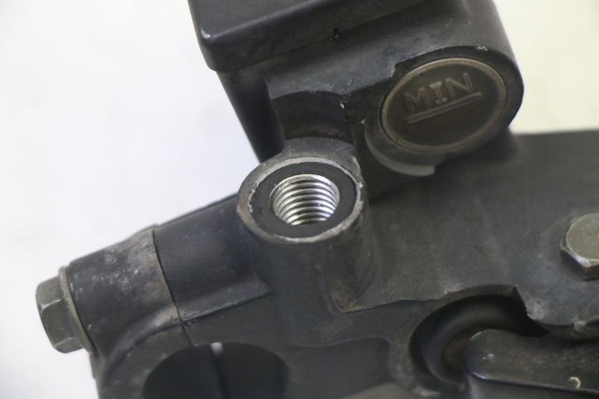 photo de CILINDRO MAESTRO DELANTERO PEUGEOT CITYSTAR 50 (2013 - 2017) - Primer plano técnico