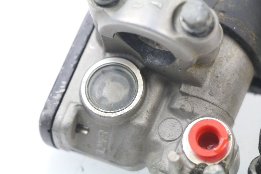 photo de BOMBA FRENO DELANTERO HONDA CR 125 (2000 - 2001) - Zoom estado de uso