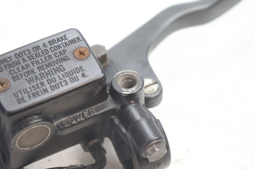 photo de BOMBA FRENO DELANTERO SUZUKI DR S 600 (1985 - 1989) - Zoom estado de uso