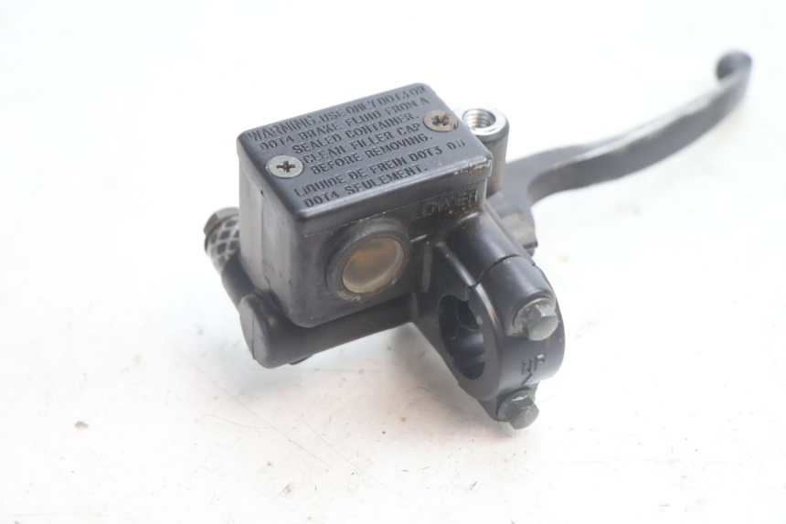 photo de BOMBA FRENO DELANTERO CF MOTO E-CHARM 125 (2005 - 2008) - Primer plano técnico