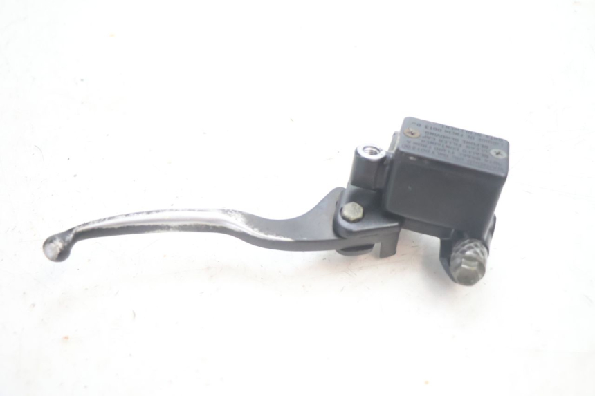 photo de BOMBA FRENO DELANTERO CF MOTO E-CHARM 125 (2005 - 2008) - Detalles de los puntos de fijación