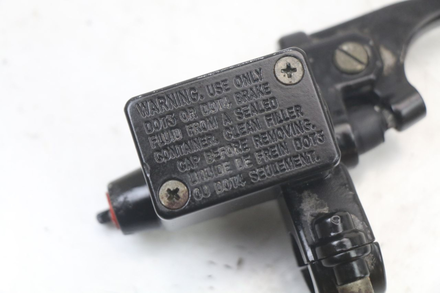 photo de BOMBA FRENO DELANTERO PEUGEOT E-VIVACITY 1 (2012 - 2018) - Detalle de la pieza