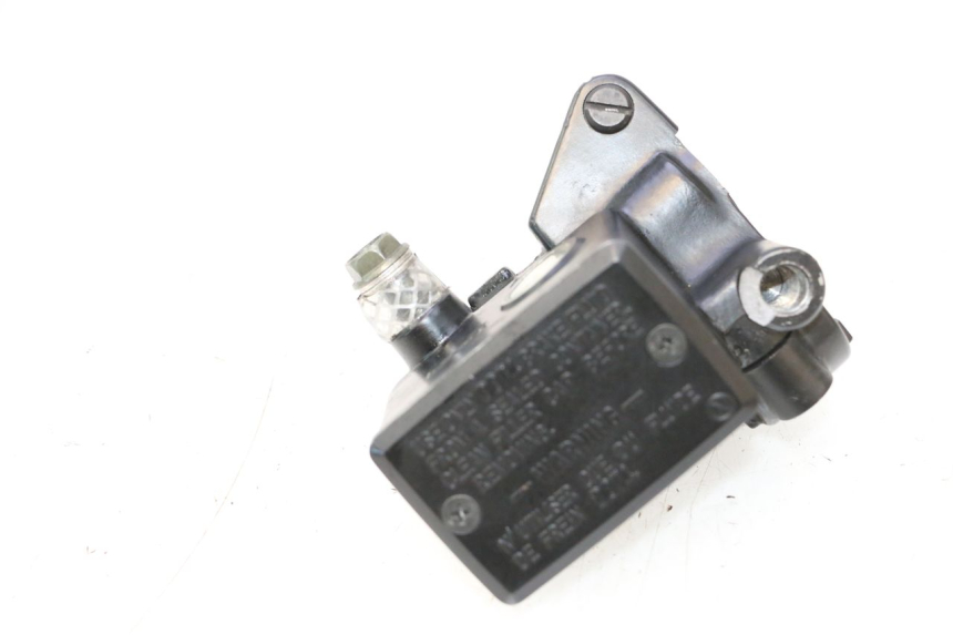 photo de BOMBA FRENO DELANTERO KAWASAKI ER-6 ER6 N 650 (2005 - 2009) - Estado de la superficie y material