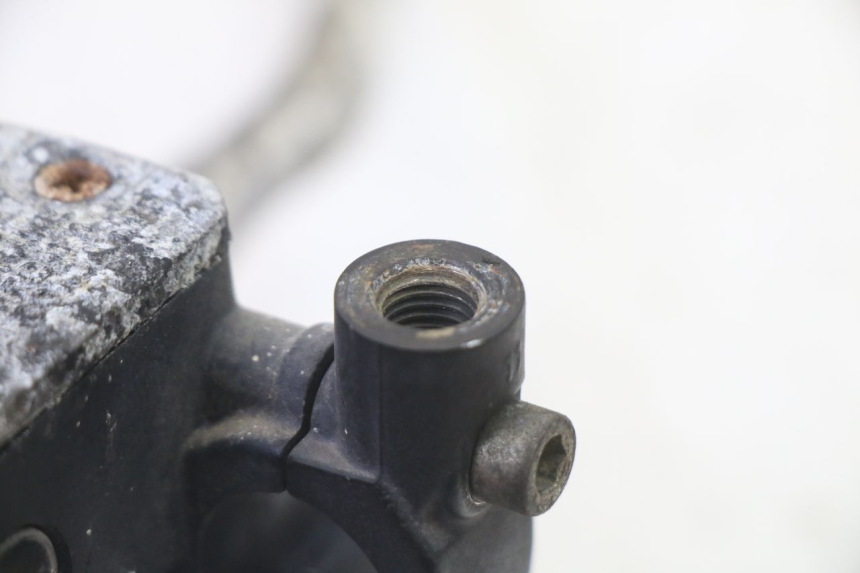 photo de BOMBA FRENO DELANTERO APRILIA ETX 125 (1998 - 2002) - Detalles de los puntos de fijación