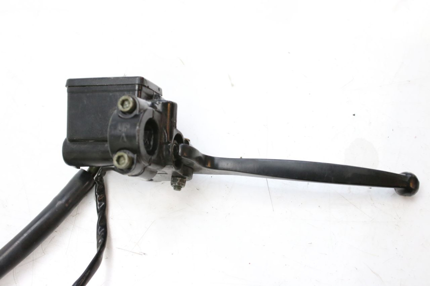 photo de CILINDRO MAESTRO DELANTERO JM MOTORS EVOLIS 4T 50 (2018 - 2022) - Primer plano técnico