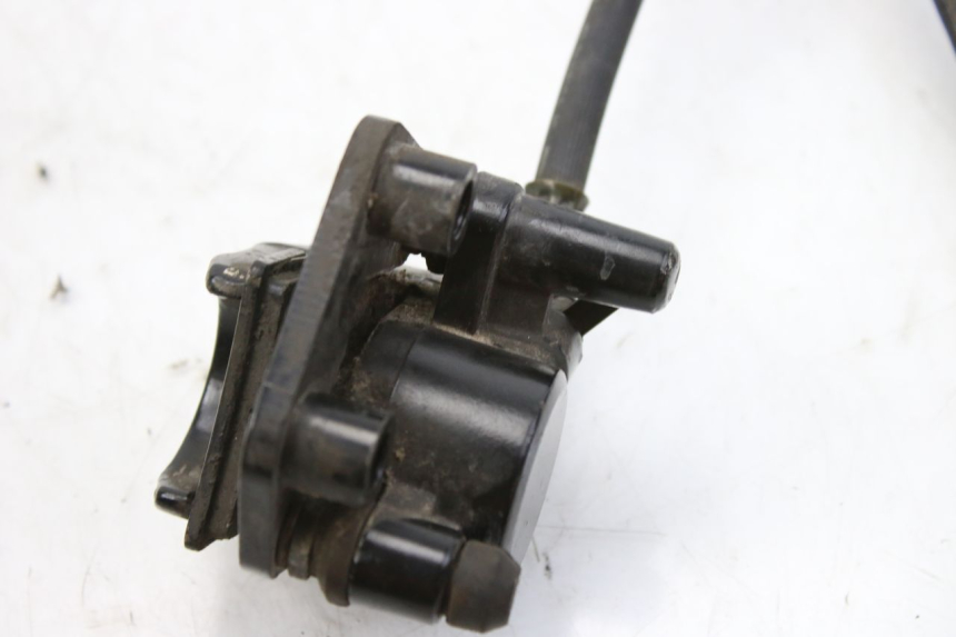 photo de CILINDRO MAESTRO DELANTERO JM MOTORS EVOLIS 4T 50 (2018 - 2022) - Detalles de los puntos de fijación