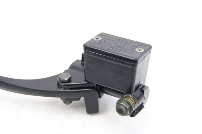 photo de CILINDRO MAESTRO DELANTERO JM MOTORS EVOLIS 4T 50 (2018 - 2022) - Otra perspectiva