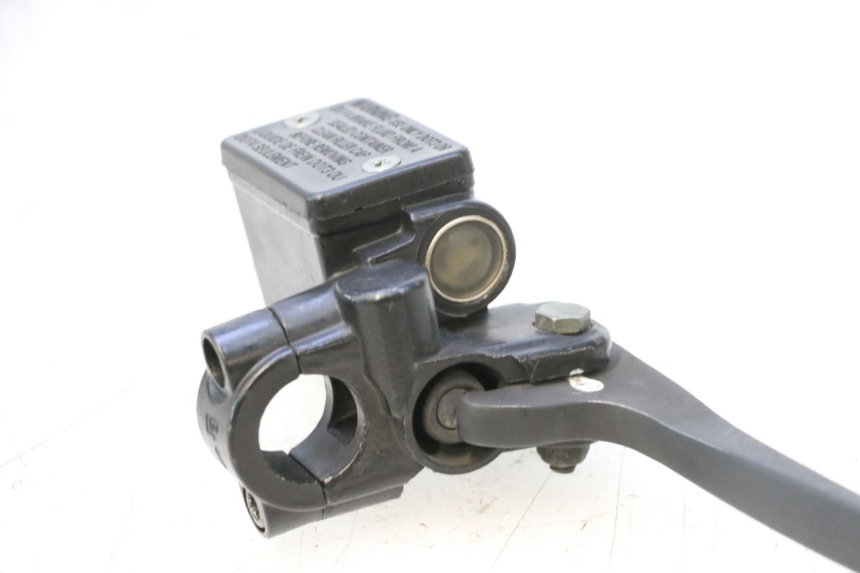 photo de CILINDRO MAESTRO DELANTERO JM MOTORS EVOLIS 4T 50 (2018 - 2022) - Primer plano técnico