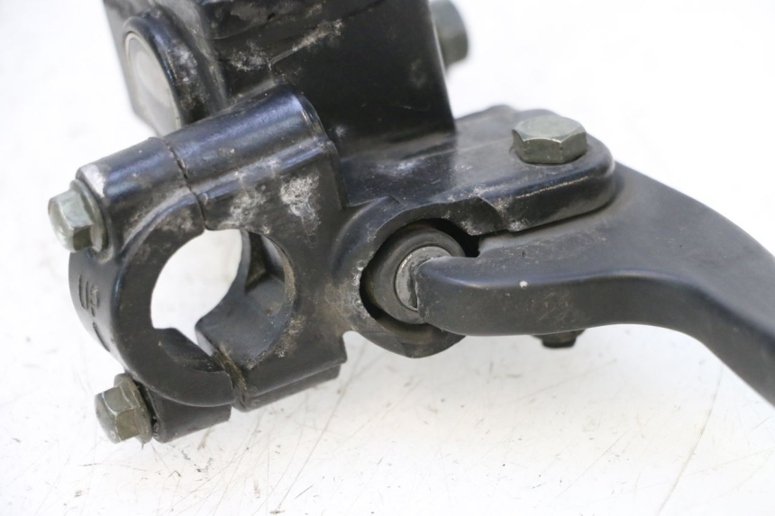 photo de BOMBA DE FRENO DELANTERA KEEWAY F-ACT FACT EVO 50 (2020 - 2026) - Primer plano técnico