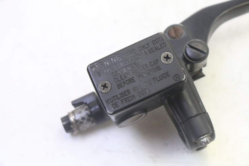 photo de CILINDRO MAESTRO DELANTERO HONDA FES S-WING SWING ABS 125 (2007 - 2015) - Detalle de la pieza