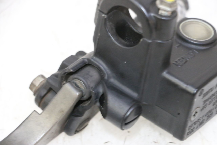 photo de CILINDRO MAESTRO DELANTERO HONDA FES S-WING SWING ABS 125 (2007 - 2015) - Otra perspectiva