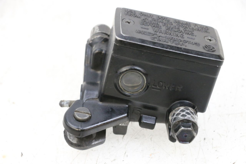 photo de CILINDRO MAESTRO DELANTERO YAMAHA FJR ABS 1300 (2006 - 2012) - Otra perspectiva