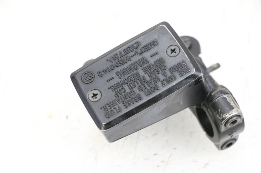 photo de CILINDRO MAESTRO DELANTERO YAMAHA FJR ABS 1300 (2006 - 2012) - Estado de la superficie y material